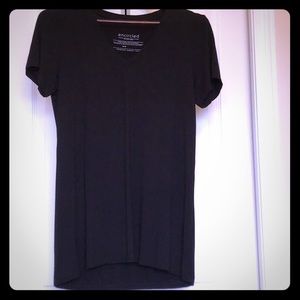 Encircled Black Nomadic V-neck T - Sz M